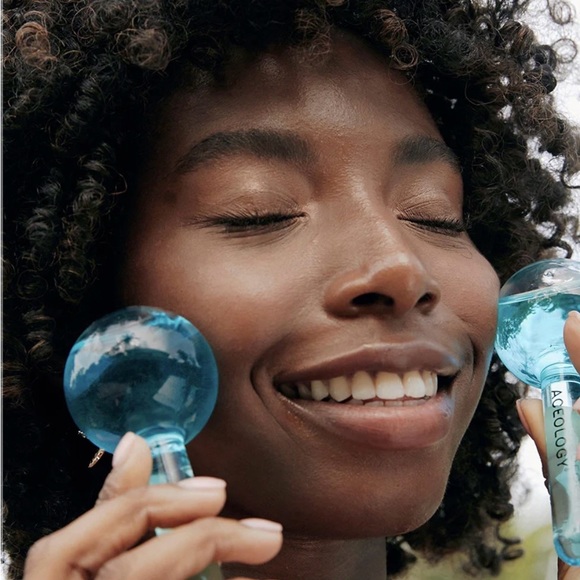 Aceology Ice Globe Facial Massager - Picture 4 of 8